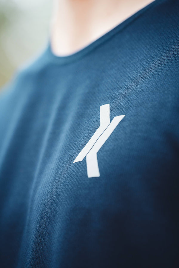 vue de face t-shirt éco responsable sensus ADN Bleu